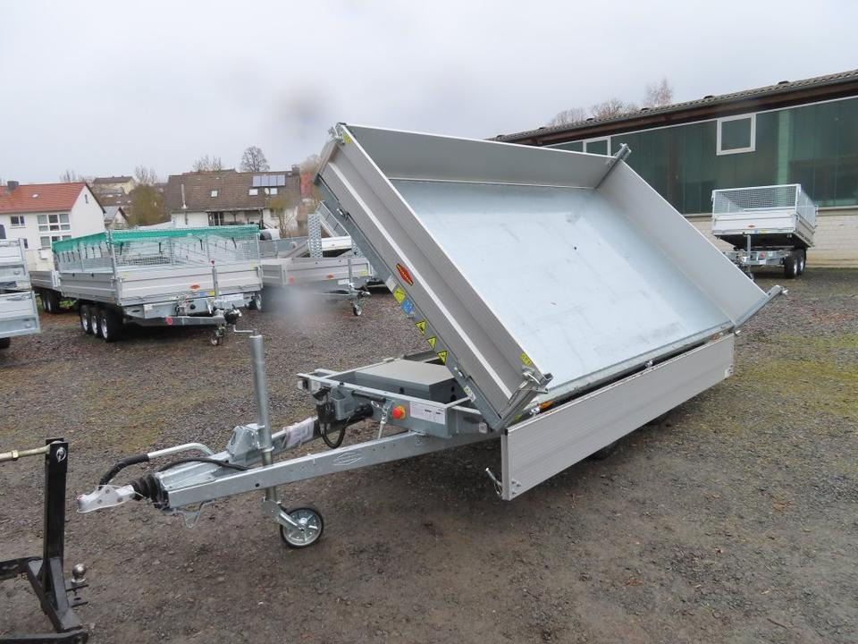 Böckmann PKW Anhänger, Dreiseitenkipper, 3,0 to. Elektrokipper, - Tipper trailer: picture 1 Böckmann PKW Anhänger, Dreiseitenkipper, 3,0 to. Elektrokipper, - Tipper trailer: picture 1