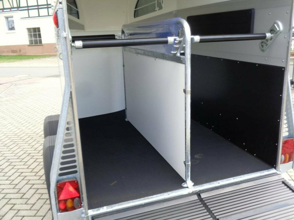 Horse trailer Böckmann Pferdeanhänger Champion R Sattelkammer Aluboden: picture 6
