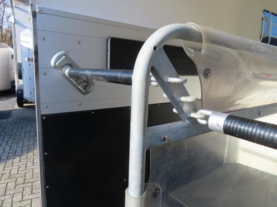 Böckmann, Pferdeanhänger, Champion R, top, SaKa. 100 km/h - Horse trailer: picture 4 Böckmann, Pferdeanhänger, Champion R, top, SaKa. 100 km/h - Horse trailer: picture 4