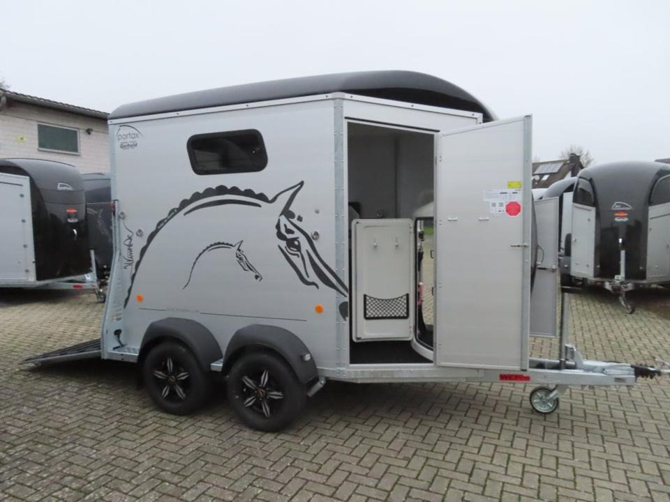 Horse trailer Böckmann, Pferdeanhänger,Portax SKA, WCF, Flügeltür, 100 km/h: picture 12