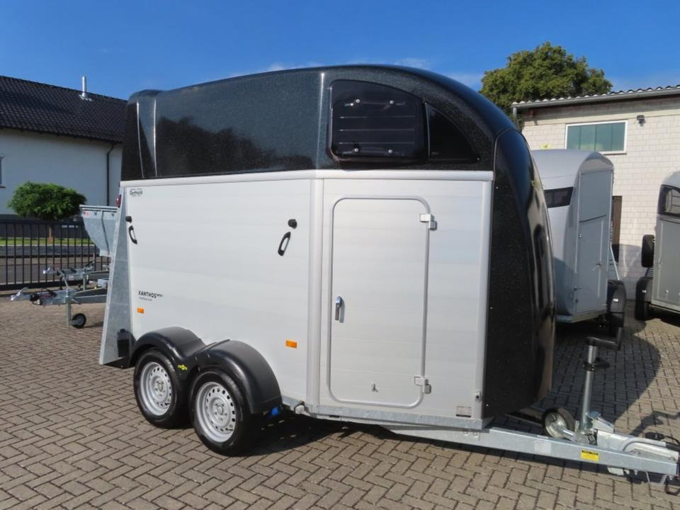 Humbaur,Pferdeanhänger, Xanthos Aero, 2,4 to. SaKa.100 Km/h - Horse trailer: picture 2 Humbaur,Pferdeanhänger, Xanthos Aero, 2,4 to. SaKa.100 Km/h - Horse trailer: picture 2