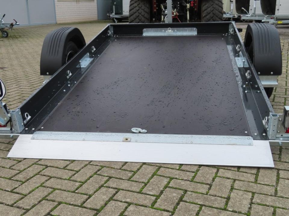 PKW Absenkanhänger, Unsinn, 750 kg, ungebremst, 100 km/h - Car trailer: picture 2 PKW Absenkanhänger, Unsinn, 750 kg, ungebremst, 100 km/h - Car trailer: picture 2