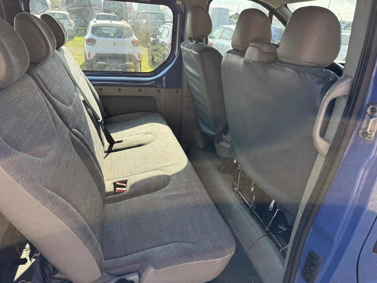 Passenger van Renault Trafic Combi dCi90 L1H1 9-Sitzer: picture 7