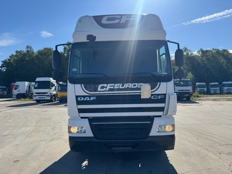DAF 85 CF 410 Space Cab (6X2 / 8 TIRES / 8 ROUES / 809.000 km / PERFECT) - Cab chassis truck: picture 2 DAF 85 CF 410 Space Cab (6X2 / 8 TIRES / 8 ROUES / 809.000 km / PERFECT) - Cab chassis truck: picture 2