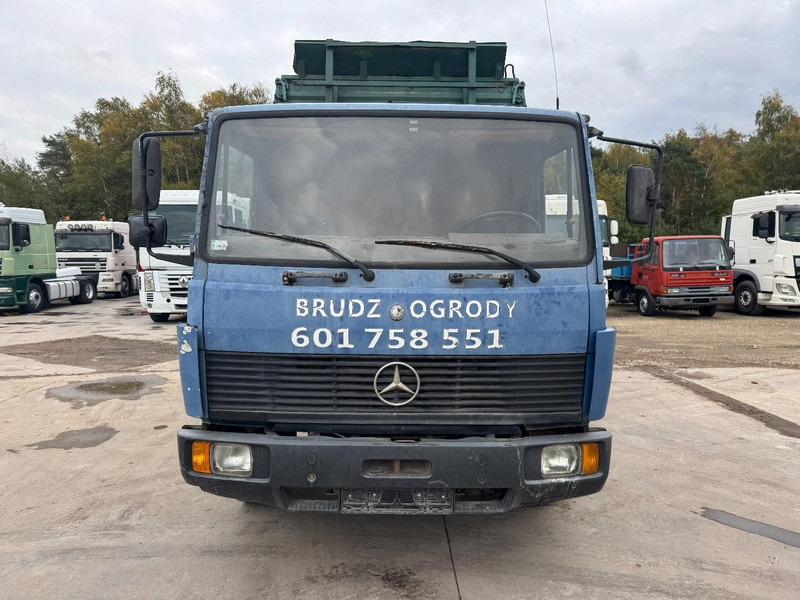 Mercedes-Benz SK 814 (6 CYLINDER / STEEL SUSPENSION / MANUAL PUMP / 3-SIDE TIPPER) - Tipper: picture 2 Mercedes-Benz SK 814 (6 CYLINDER / STEEL SUSPENSION / MANUAL PUMP / 3-SIDE TIPPER) - Tipper: picture 2
