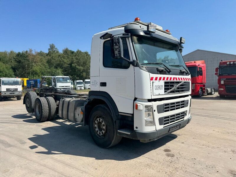 Volvo FM 9 - 340 (MANUAL GEARBOX & 8 TIRES / BOITE MANUELLE & 8 ROUES) - Cab chassis truck: picture 3 Volvo FM 9 - 340 (MANUAL GEARBOX & 8 TIRES / BOITE MANUELLE & 8 ROUES) - Cab chassis truck: picture 3