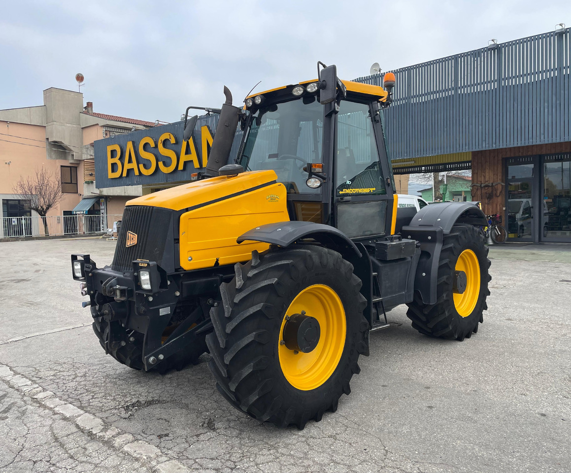 JCB FASTRAC 2140 - Farm tractor: picture 1 JCB FASTRAC 2140 - Farm tractor: picture 1