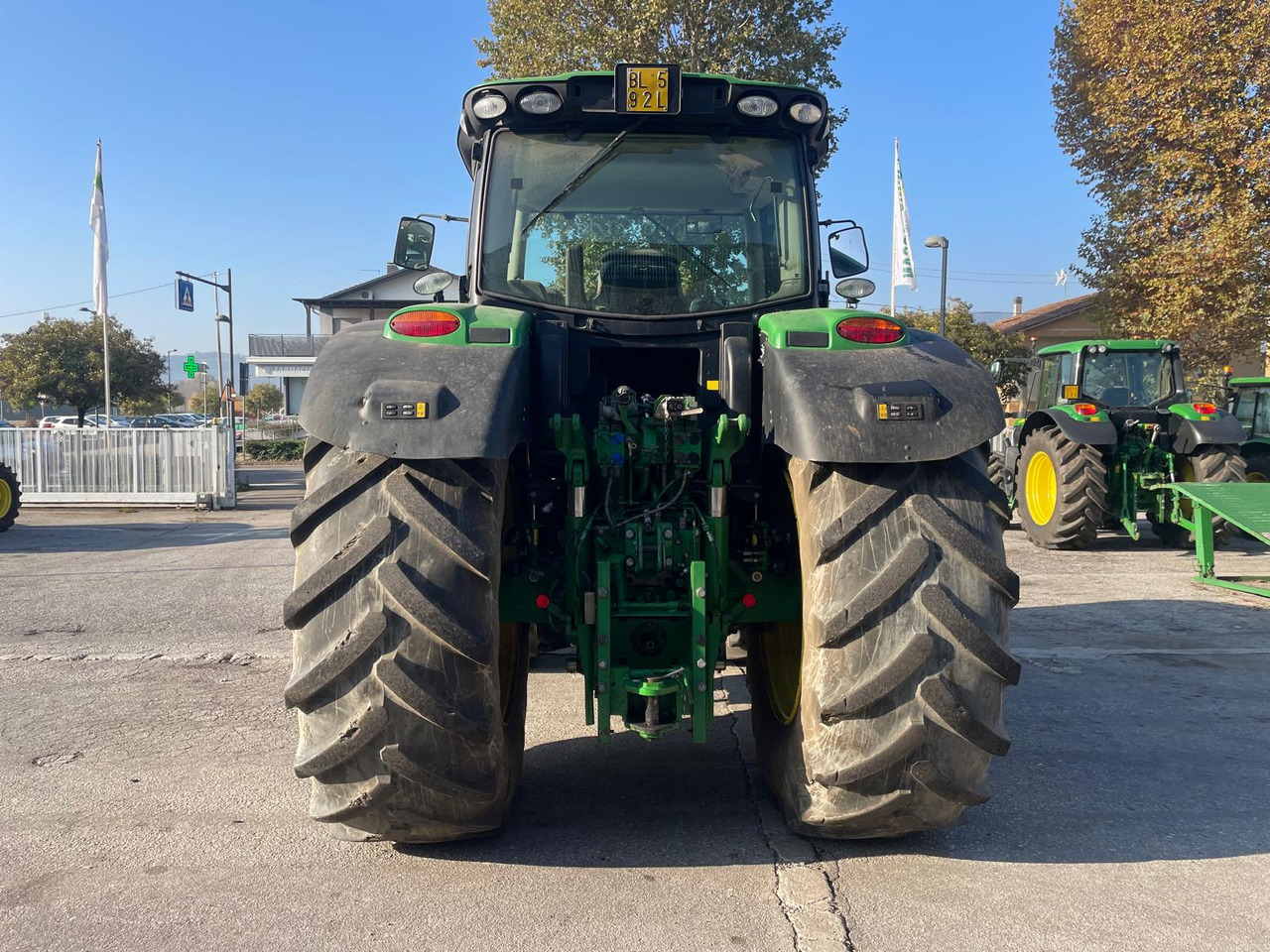 JOHN DEERE 6170 R - Farm tractor: picture 5 JOHN DEERE 6170 R - Farm tractor: picture 5