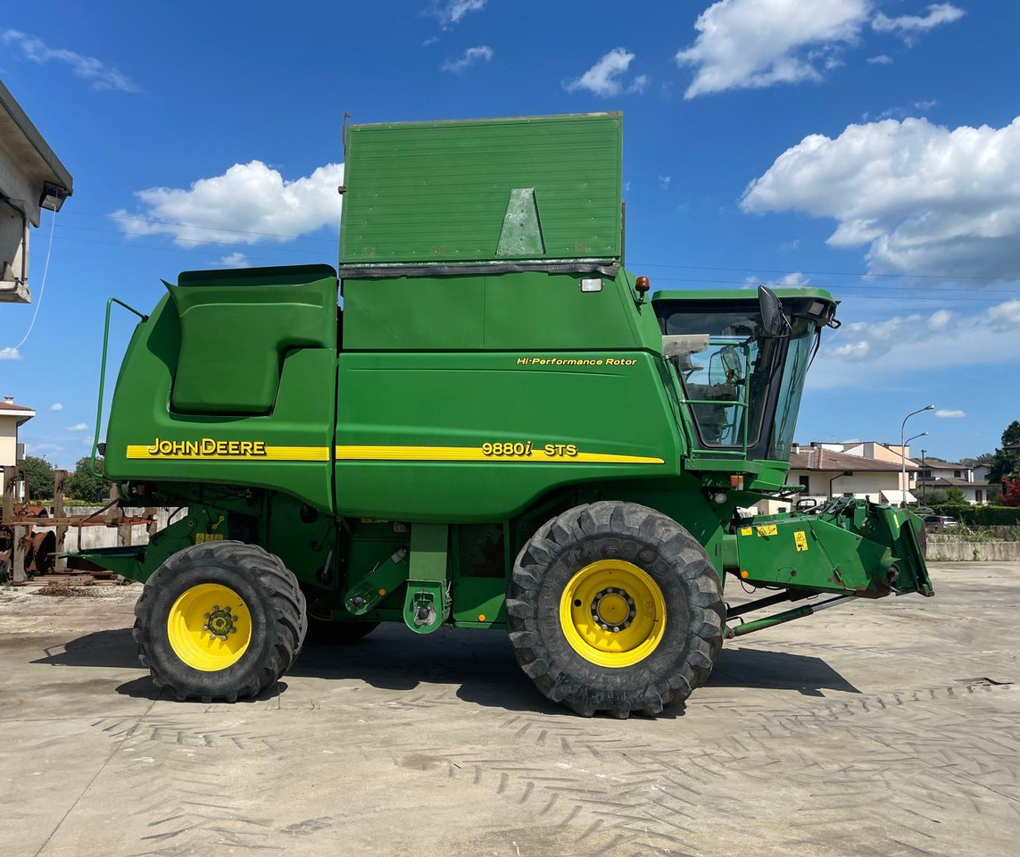 JOHN DEERE MIETITREBBIA STS 9880 - Combine harvester: picture 4 JOHN DEERE MIETITREBBIA STS 9880 - Combine harvester: picture 4
