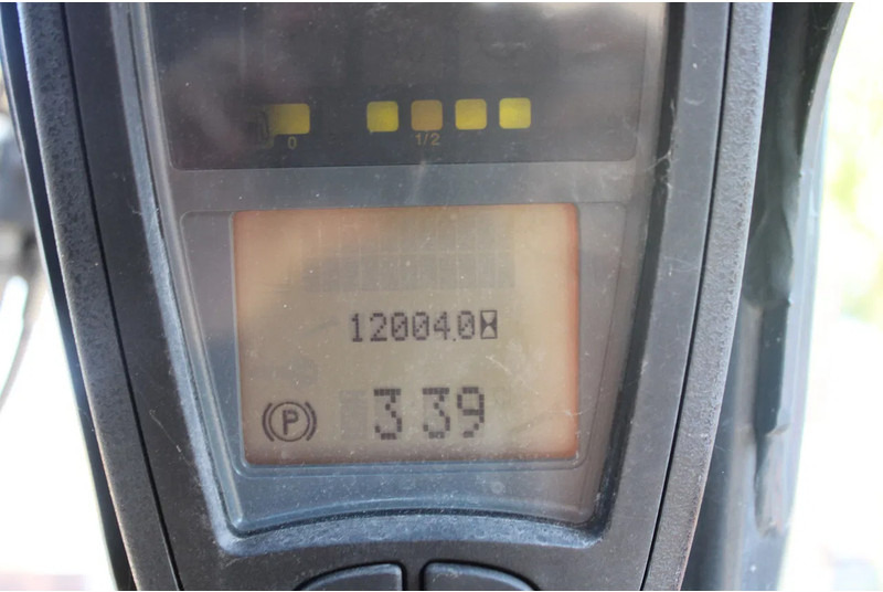 Forklift Linde H20D: picture 11 Forklift Linde H20D: picture 11