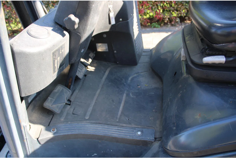 Forklift Linde H20D: picture 8 Forklift Linde H20D: picture 8