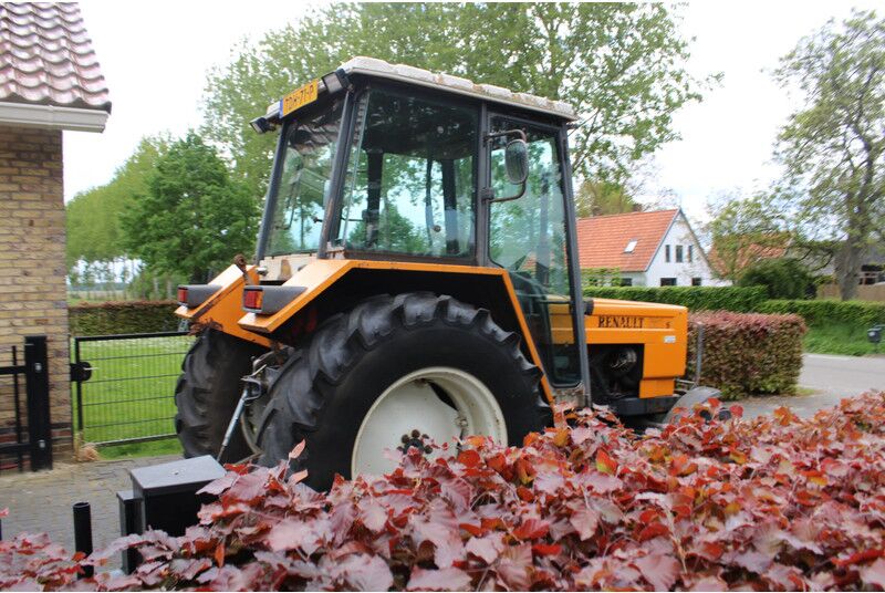 Renault 651 - Farm tractor: picture 3 Renault 651 - Farm tractor: picture 3