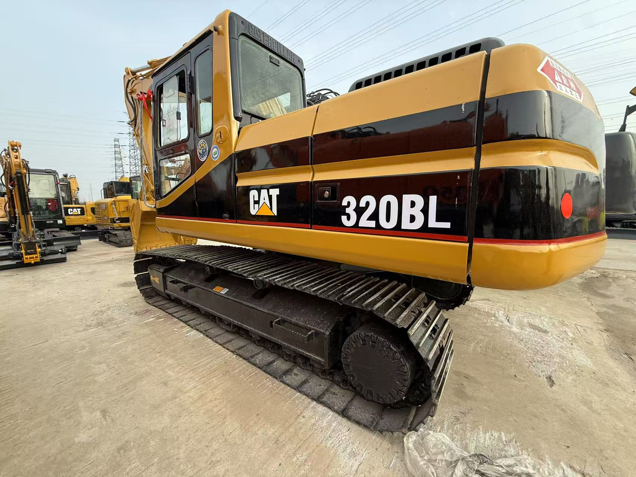 CATERPILLAR used 320b Excavator - Crawler excavator: picture 3 CATERPILLAR used 320b Excavator - Crawler excavator: picture 3