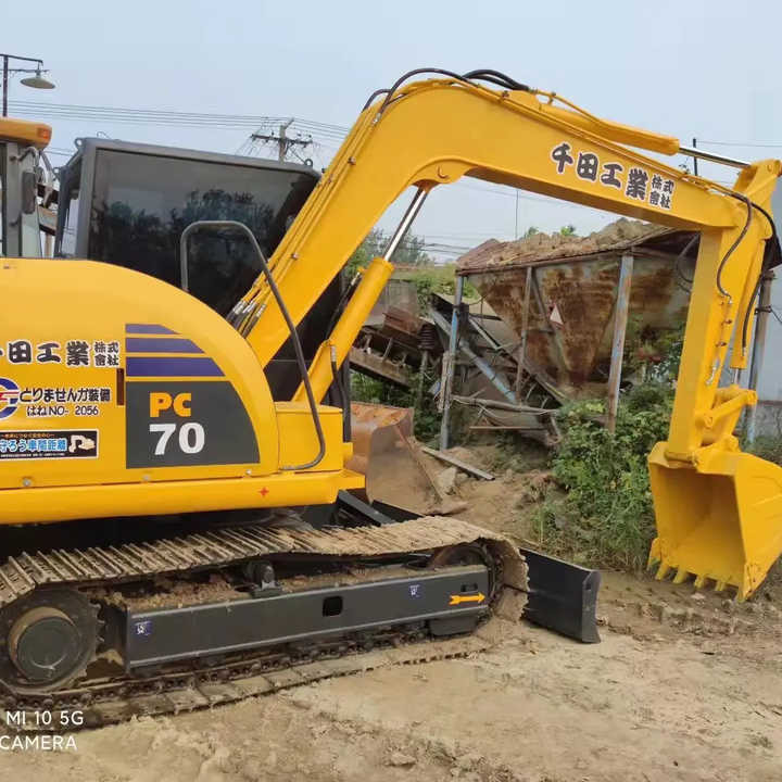 Crawler excavator Cheap Used Komatsu PC70 Crawler Excavator with High Efficiency Used Heavy Machinery Komatsu P70 Digger Cheap for Sale: picture 1