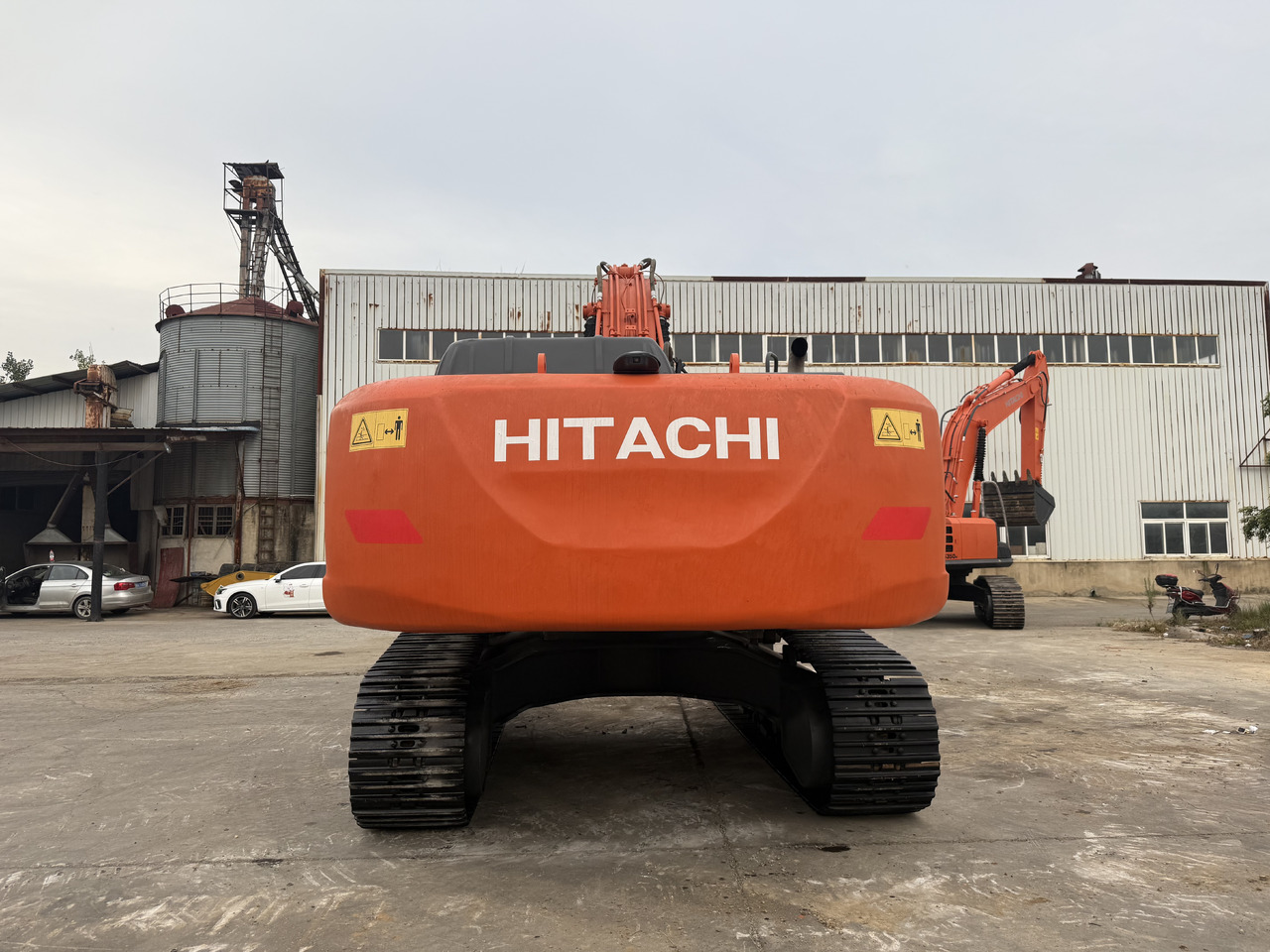 HITACHI 350-5g - Crawler excavator: picture 4 HITACHI 350-5g - Crawler excavator: picture 4