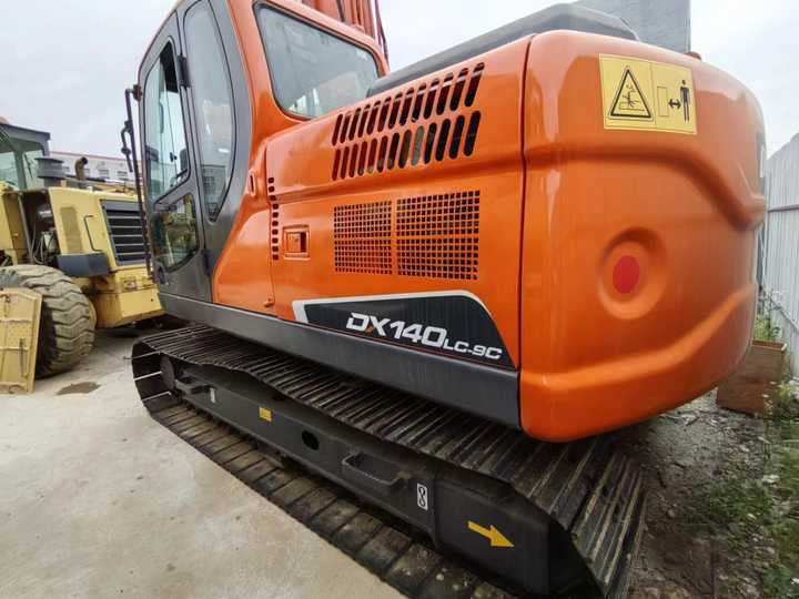 Used Digger DOOSAN DX140 Construction Machinery Construction Digger Used DOOSAN DX140 Cheap Excavator - Crawler excavator: picture 4 Used Digger DOOSAN DX140 Construction Machinery Construction Digger Used DOOSAN DX140 Cheap Excavator - Crawler excavator: picture 4