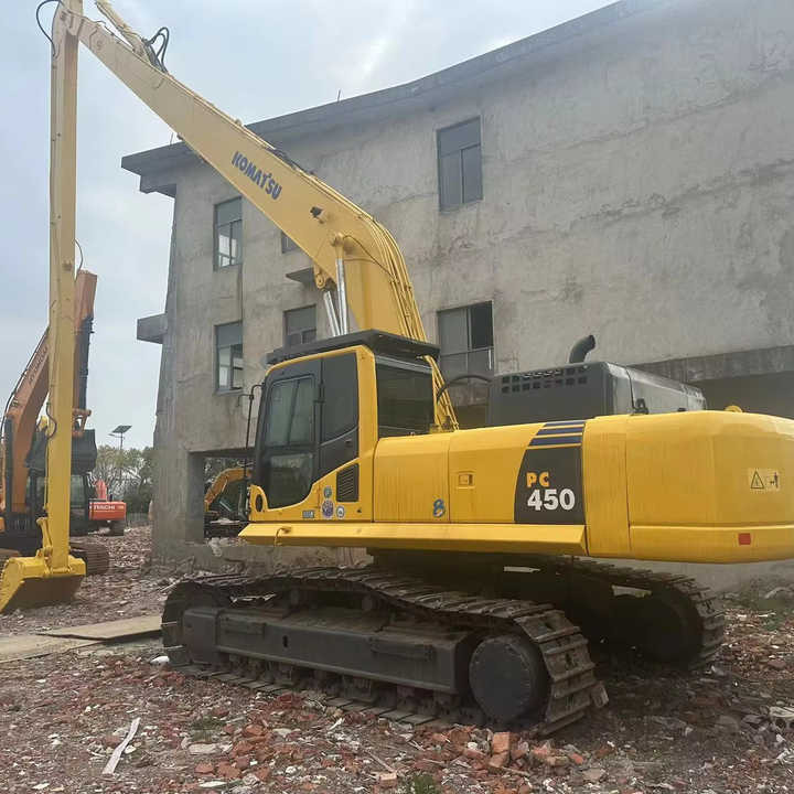 Used Komatsu PC450-8 Excavator Carrying Extra Long Arm Superior Performance Used Komatsu 45 Tonne Hydraulic Excavator Hot Sale - Crawler excavator: picture 1 Used Komatsu PC450-8 Excavator Carrying Extra Long Arm Superior Performance Used Komatsu 45 Tonne Hydraulic Excavator Hot Sale - Crawler excavator: picture 1