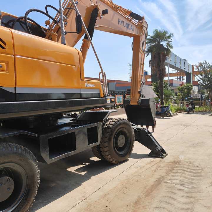 Well-Maintained Hyundai 210-9Used Wheel Excavator Construction Machine | No Major Repairs | Price Negotiable - Wheel excavator: picture 1 Well-Maintained Hyundai 210-9Used Wheel Excavator Construction Machine | No Major Repairs | Price Negotiable - Wheel excavator: picture 1