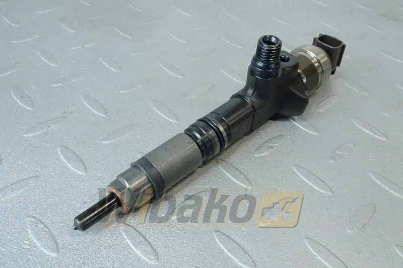 Denso 1J770-53053 - Injector for Construction machinery: picture 1 Denso 1J770-53053 - Injector for Construction machinery: picture 1