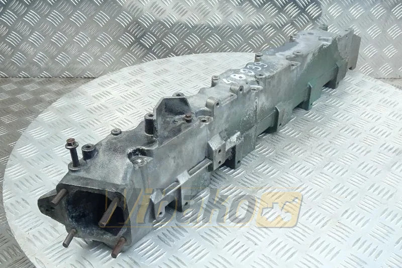Deutz/Volvo TCD7.8/D8H 04914907/04910935R/1445758 - Intake manifold for Construction machinery: picture 1 Deutz/Volvo TCD7.8/D8H 04914907/04910935R/1445758 - Intake manifold for Construction machinery: picture 1