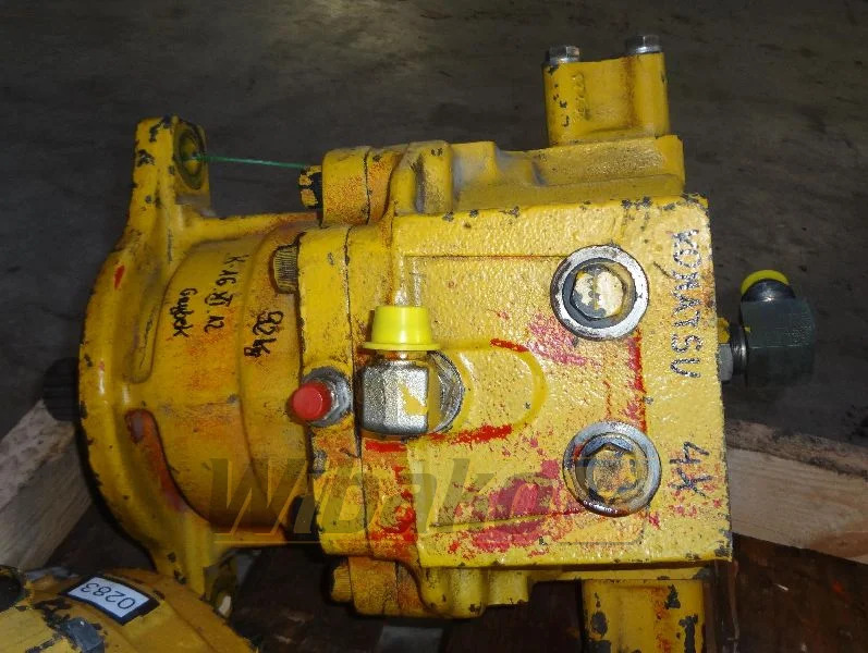 Komatsu 706-77-01170 - Hydraulic motor for Construction machinery: picture 1 Komatsu 706-77-01170 - Hydraulic motor for Construction machinery: picture 1