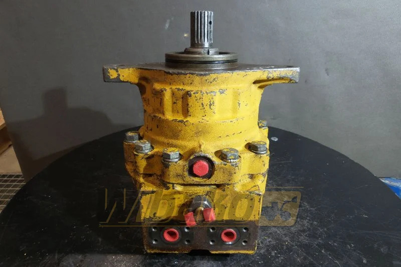 Komatsu PC210 706-75-11304 - Hydraulic motor for Construction machinery: picture 1 Komatsu PC210 706-75-11304 - Hydraulic motor for Construction machinery: picture 1