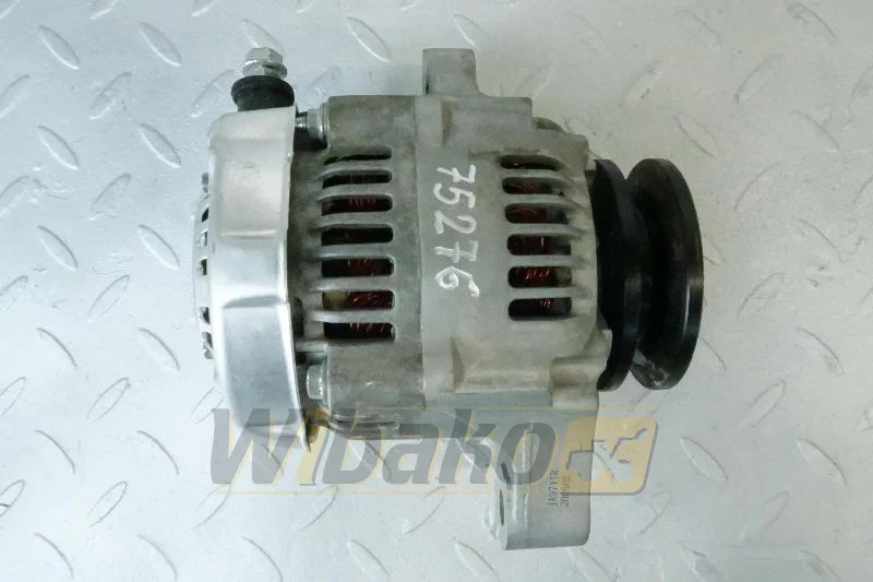 Kubota 16495-64013 - Alternator for Construction machinery: picture 1 Kubota 16495-64013 - Alternator for Construction machinery: picture 1