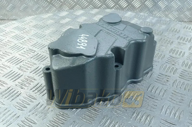 Liebherr 10126278 - Cylinder head for Construction machinery: picture 1 Liebherr 10126278 - Cylinder head for Construction machinery: picture 1