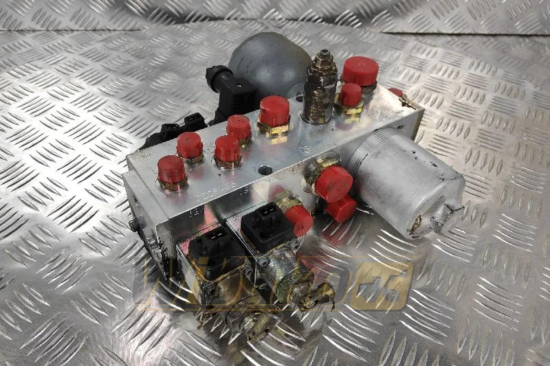 Liebherr 10228466 - Hydraulic valve for Construction machinery: picture 1 Liebherr 10228466 - Hydraulic valve for Construction machinery: picture 1