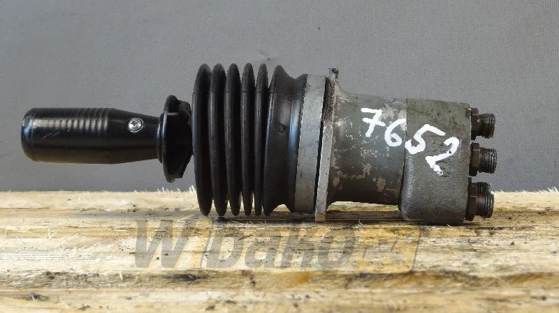 Rexroth 4TH6T06.13/1M 143115 02 A90 - Hydraulic valve for Construction machinery: picture 1 Rexroth 4TH6T06.13/1M 143115 02 A90 - Hydraulic valve for Construction machinery: picture 1