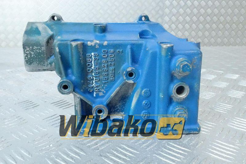 Thermostat housing for engine Deutz 1015 04222142 - Thermostat for Construction machinery: picture 1 Thermostat housing for engine Deutz 1015 04222142 - Thermostat for Construction machinery: picture 1
