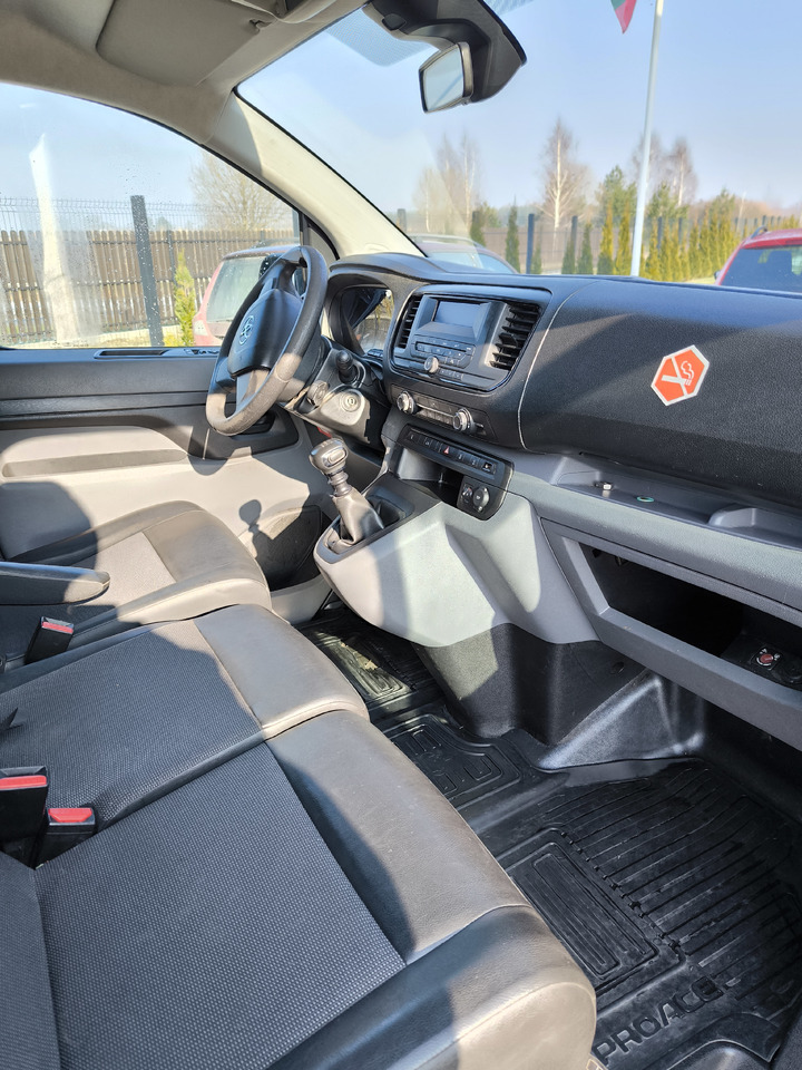 Panel van Toyota Proace: picture 11