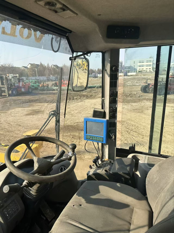 Wheel loader 105L: picture 13
