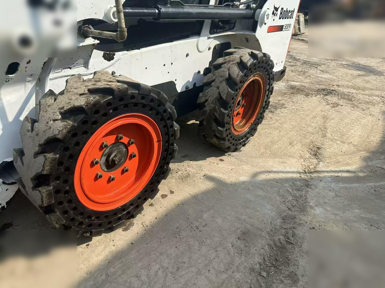 Skid steer loader BOBCAT S550: picture 13