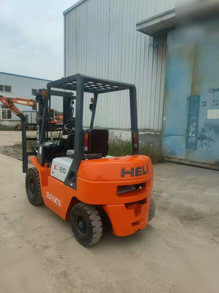 HELI CBD20 - Diesel forklift: picture 2 HELI CBD20 - Diesel forklift: picture 2