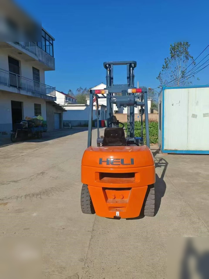 HELI HFG35 - Diesel forklift: picture 3 HELI HFG35 - Diesel forklift: picture 3