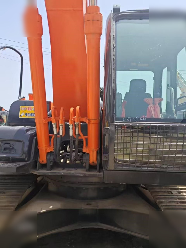 HITACHI EX160 LC - Crawler excavator: picture 4 HITACHI EX160 LC - Crawler excavator: picture 4