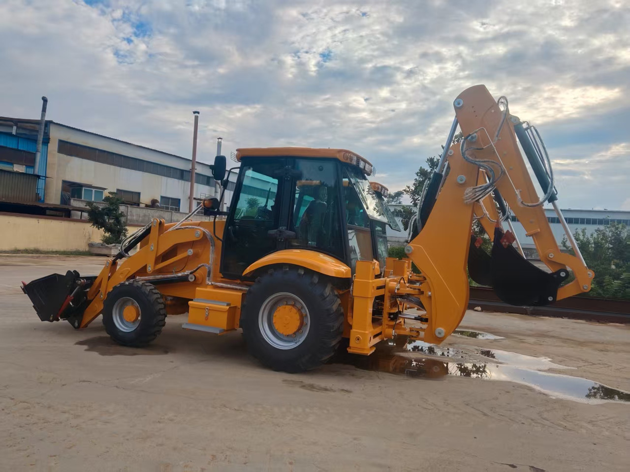 JCP ZY3CX - Backhoe loader: picture 4 JCP ZY3CX - Backhoe loader: picture 4