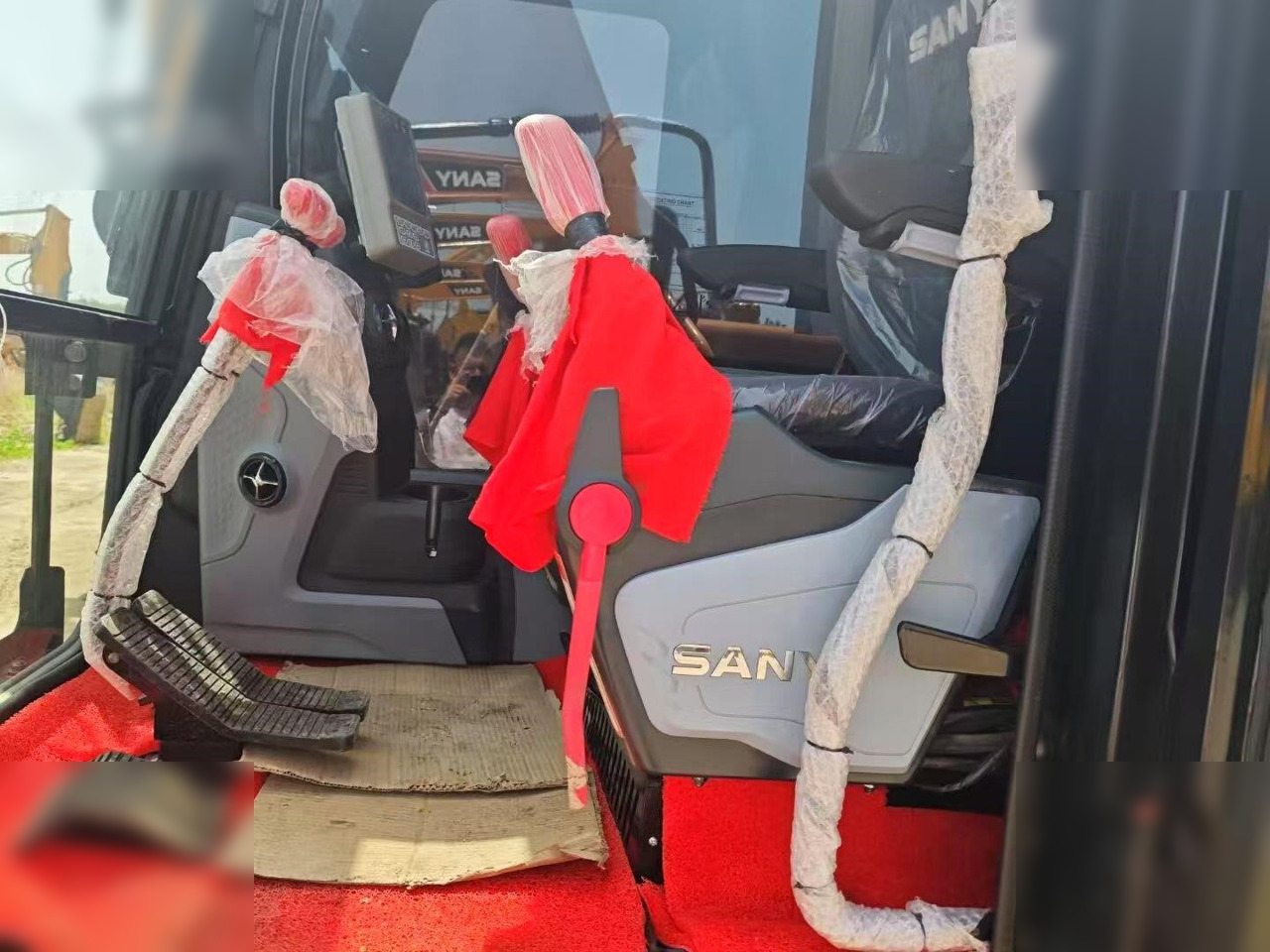 SDLG L955 - Wheel loader: picture 4 SDLG L955 - Wheel loader: picture 4