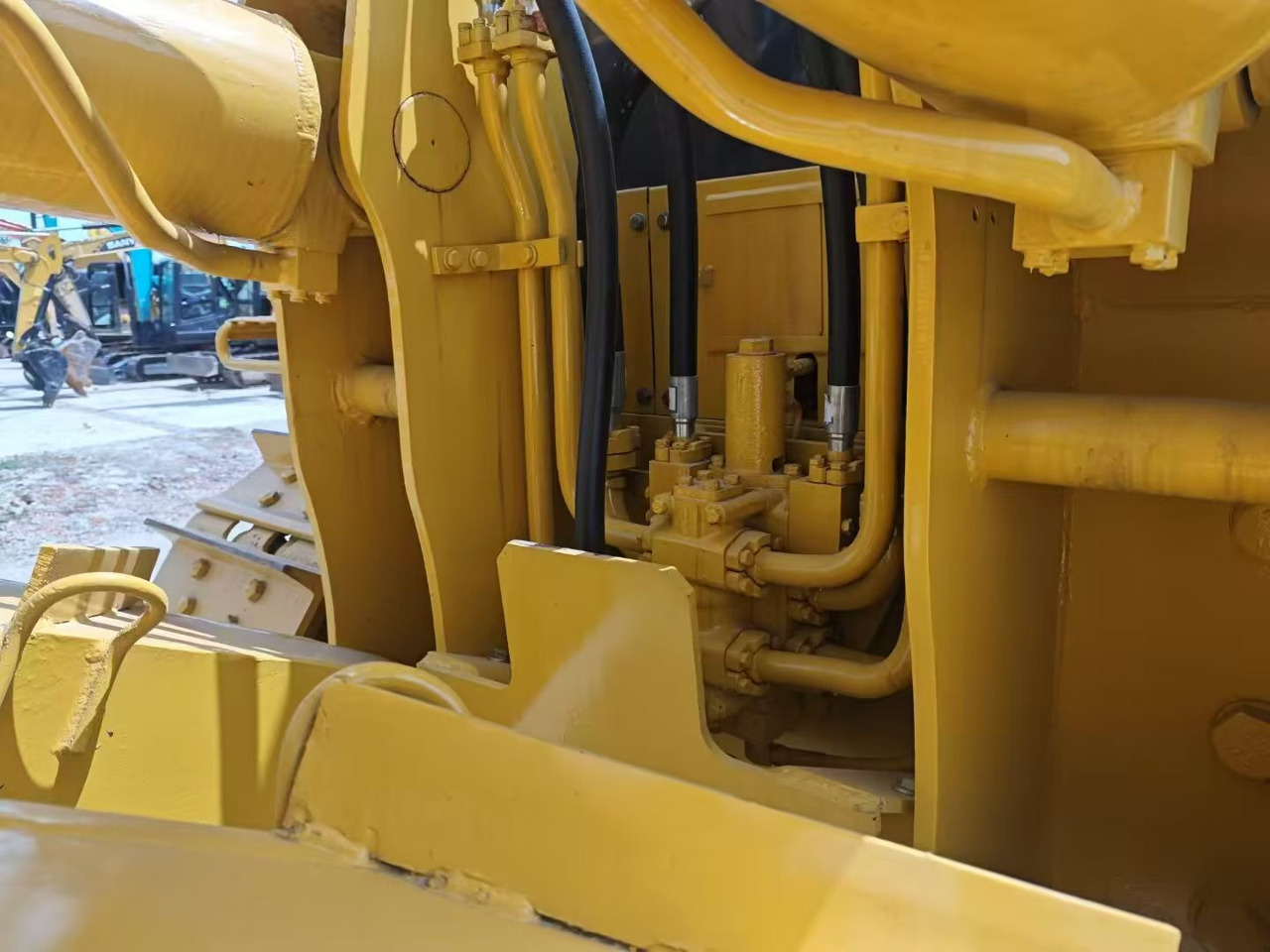 Bulldozer SHANTUI SD32: picture 6