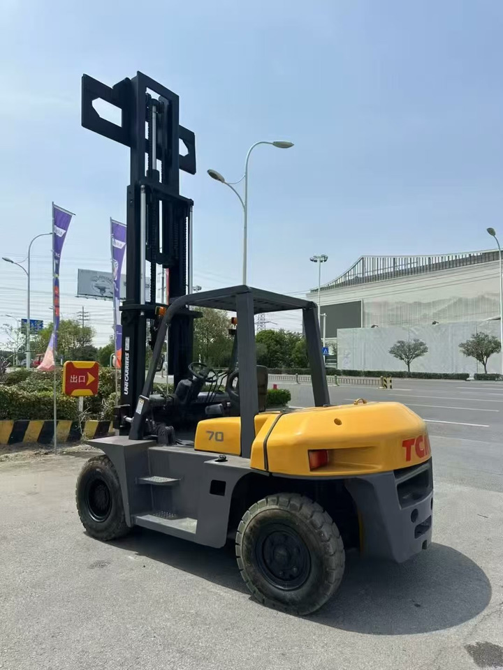 TCM FD70 - Diesel forklift: picture 1 TCM FD70 - Diesel forklift: picture 1