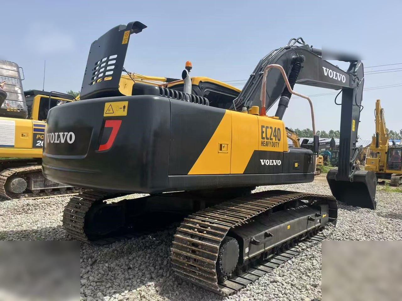 VOLVO EC240 - Crawler excavator: picture 1 VOLVO EC240 - Crawler excavator: picture 1