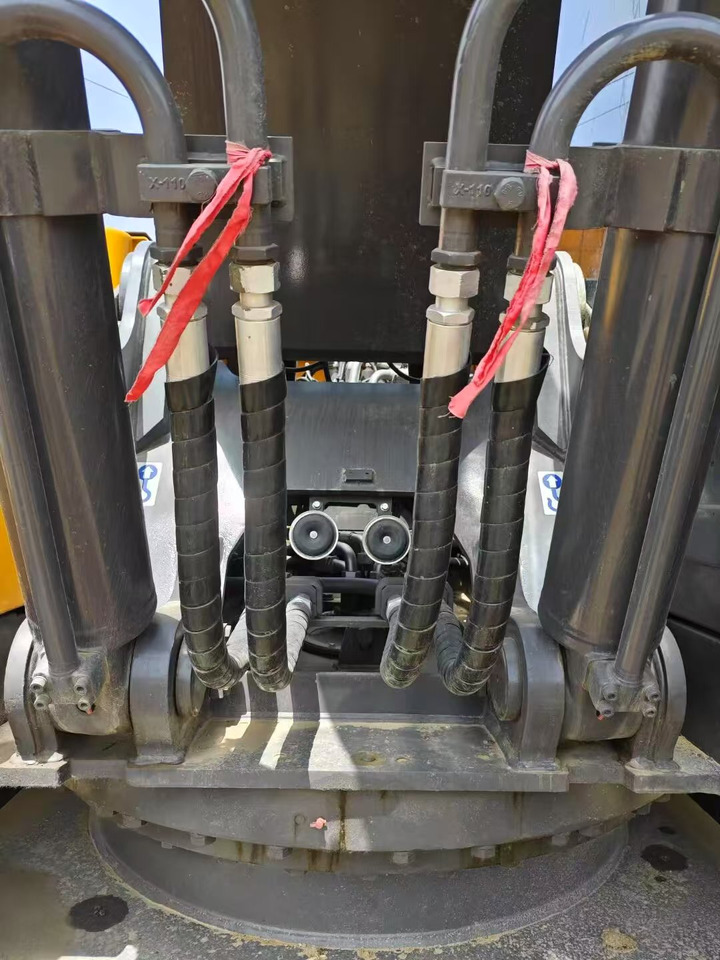 Volvo EC2500L - Crawler excavator: picture 3 Volvo EC2500L - Crawler excavator: picture 3