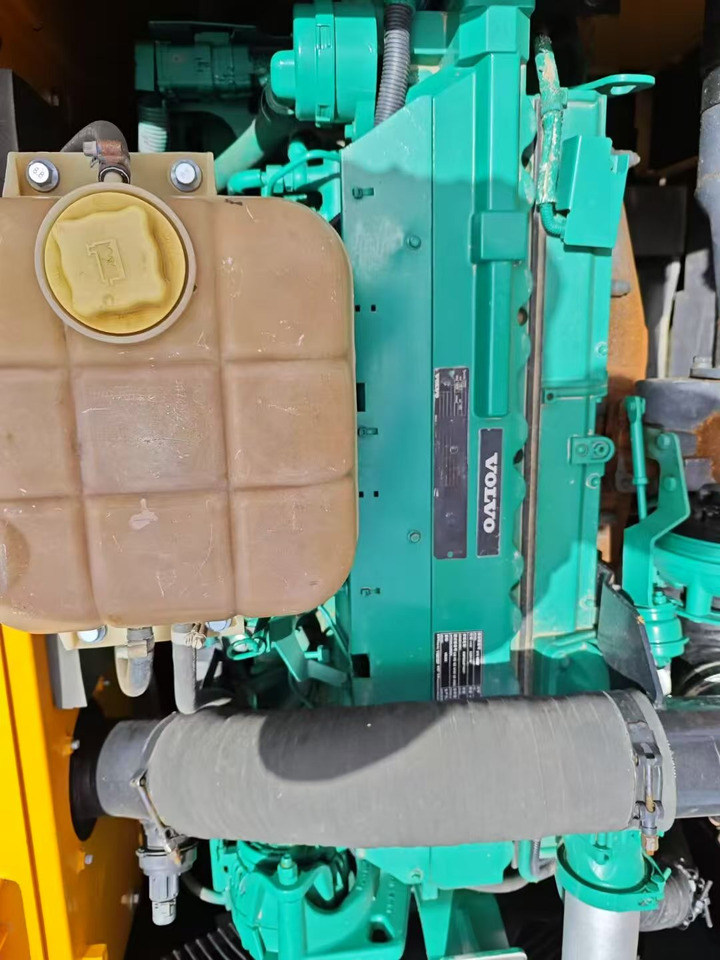 Volvo EC2500L - Crawler excavator: picture 5 Volvo EC2500L - Crawler excavator: picture 5