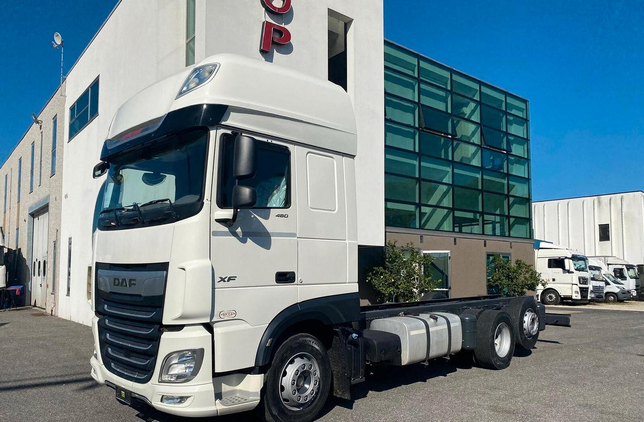 DAF XF 480 FT A TELAIO 2019 EURO 6 - Cab chassis truck: picture 1 DAF XF 480 FT A TELAIO 2019 EURO 6 - Cab chassis truck: picture 1