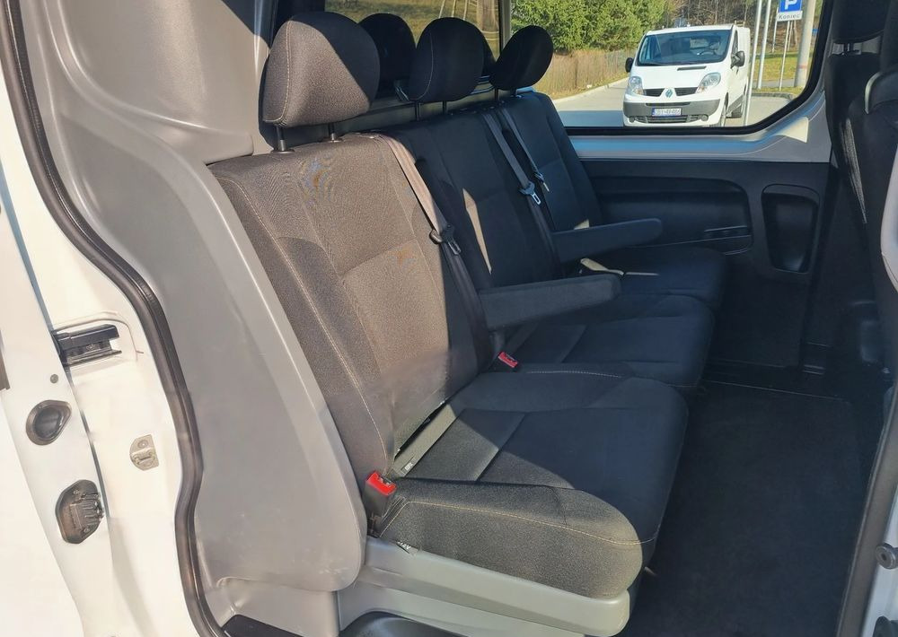Small van Renault Trafic: picture 15