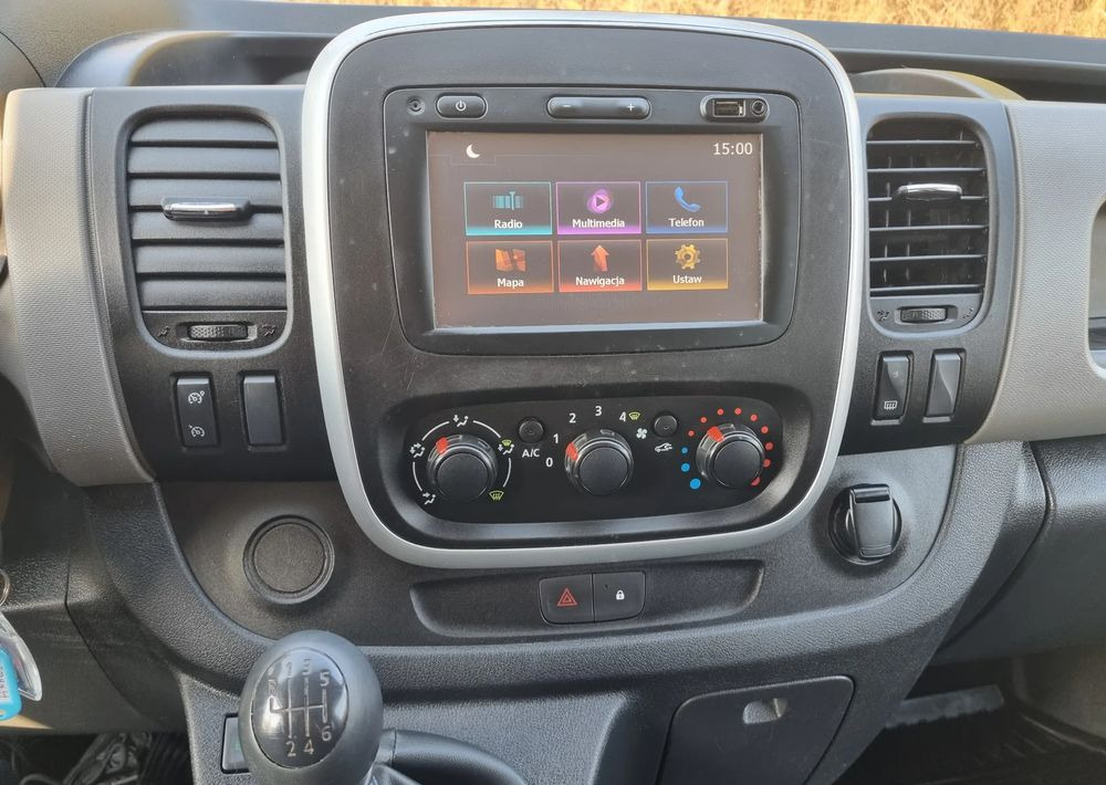 Small van Renault Trafic: picture 17