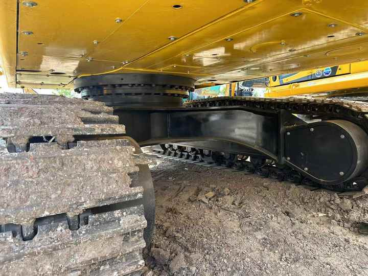 40-ton Second-hand Komatsu PC400-8 Hydraulic Crawler Excavator on Sale. Used Komatsu 400-8 in Excellent Condition Hot Sale - Crawler excavator: picture 5 40-ton Second-hand Komatsu PC400-8 Hydraulic Crawler Excavator on Sale. Used Komatsu 400-8 in Excellent Condition Hot Sale - Crawler excavator: picture 5
