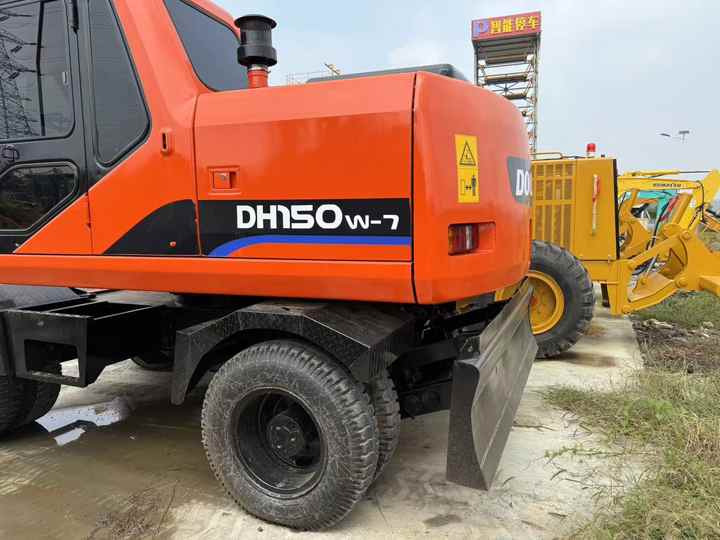 90% Brand New Doosan Brand Dh150w-7 Wheel Excavator in Stock Used Korea Brand Doosan Dh55 Dh60 Dh150 Dh210 Excavator for Sale - Wheel excavator: picture 4 90% Brand New Doosan Brand Dh150w-7 Wheel Excavator in Stock Used Korea Brand Doosan Dh55 Dh60 Dh150 Dh210 Excavator for Sale - Wheel excavator: picture 4
