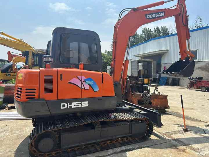 90% New Mini Excavator Doosan DH55 Second-hand Excavator 5 Ton Mini Used Excavator for Sale in Low Price - Mini excavator: picture 5 90% New Mini Excavator Doosan DH55 Second-hand Excavator 5 Ton Mini Used Excavator for Sale in Low Price - Mini excavator: picture 5